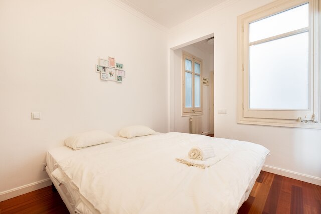 スタニング 4ッドルRム アパート イン サグラダ ファミリア