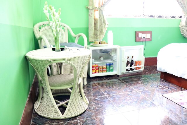 アンコール サングリス ホステル