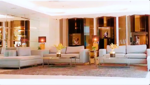 グラス レジデンス SM ノース MRT NLEX ケソンシティ