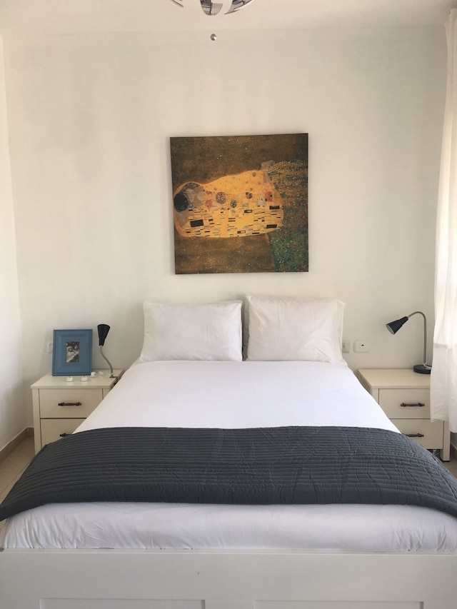 TLV スイーツ トリプレックス ペントハウス ウィズ プール