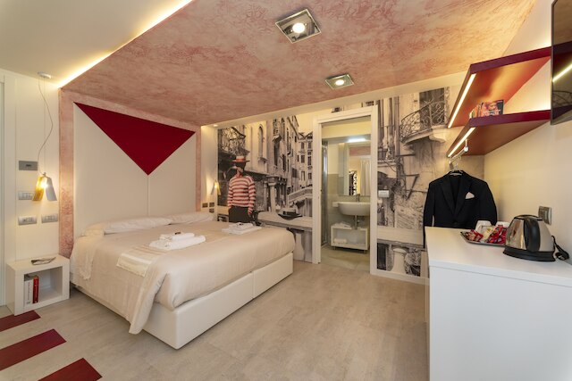 カ デ ラ フォンテ | ウェニス ディープ カルチャー