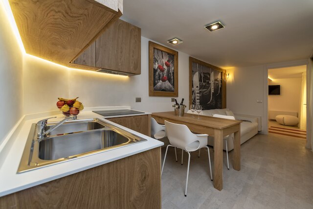 カ デ ラ フォンテ | ウェニス ディープ カルチャー