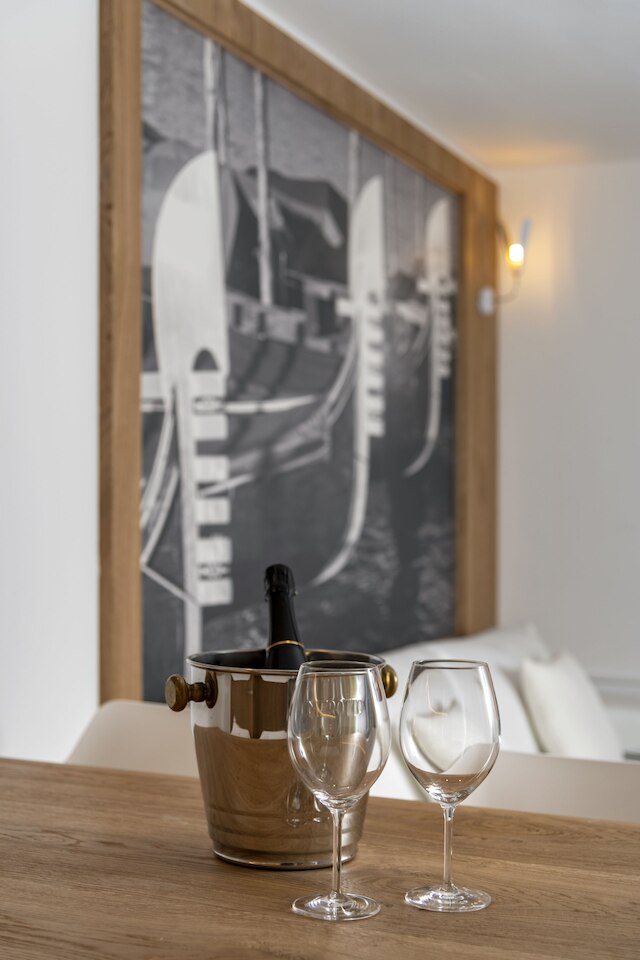 カ デ ラ フォンテ | ウェニス ディープ カルチャー