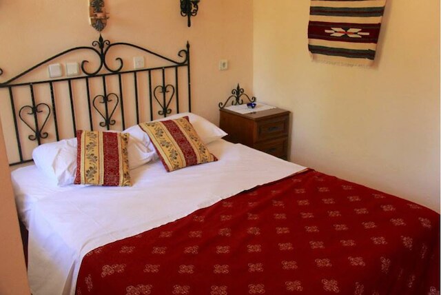 ヤカモス ホテル