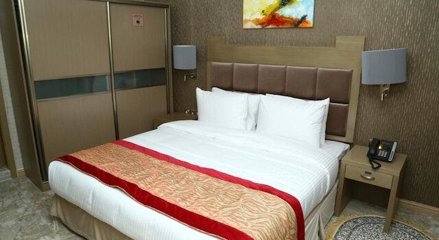 サン アンド サンズ プラザ ホテル