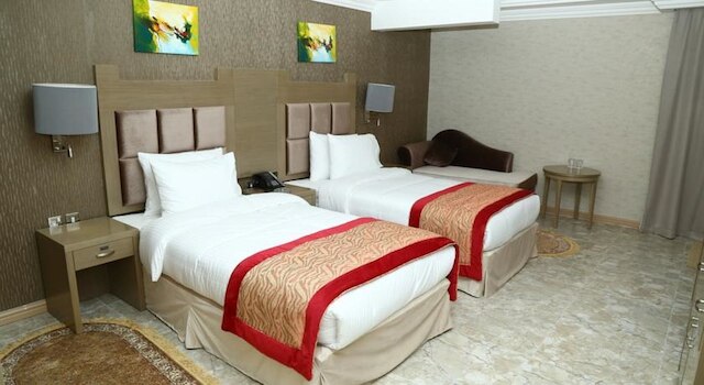 サン アンド サンズ プラザ ホテル