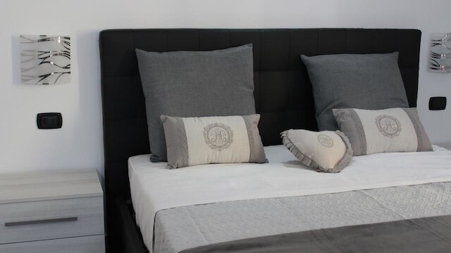 B&B ナポリ ラ ペルラ