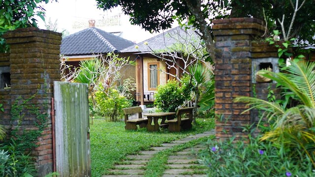 ティムビス ホームステイ バリ