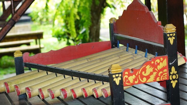 ティムビス ホームステイ バリ