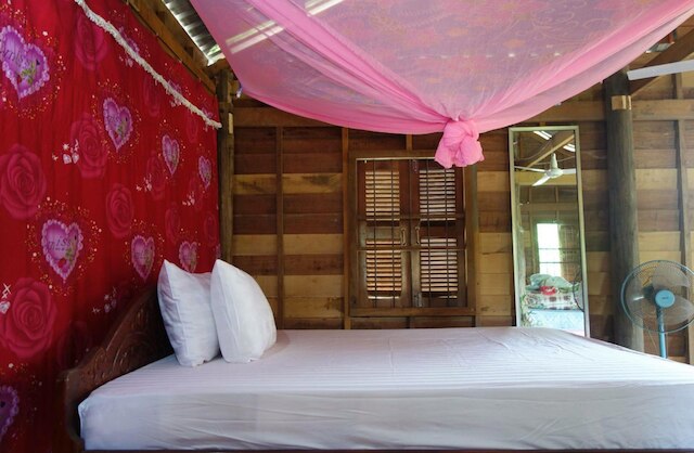 オーセンティック カンボデアン アンコール コテージ