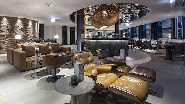 ポルト ロイヤル ブリッジズ ホテル