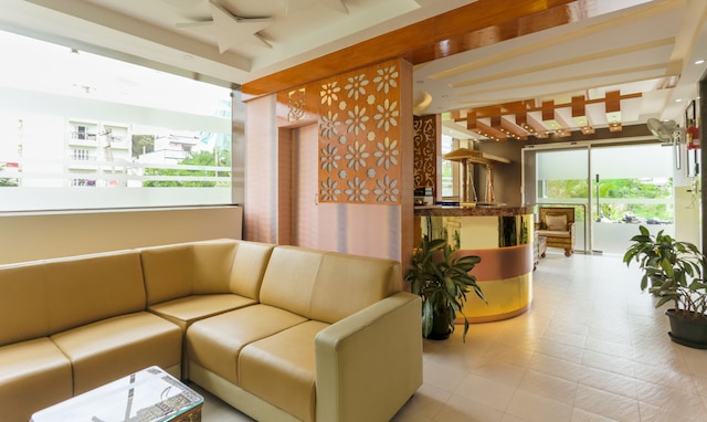 トリーボ トレンド ドヴァラカ イン