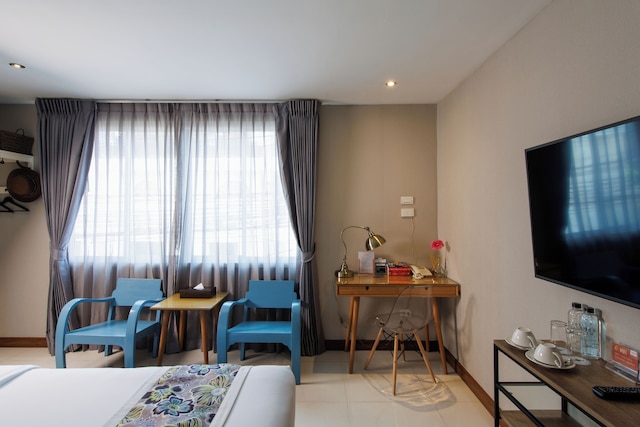 チャラ ナンバー 2 アート アンド ギャラリー ハウス