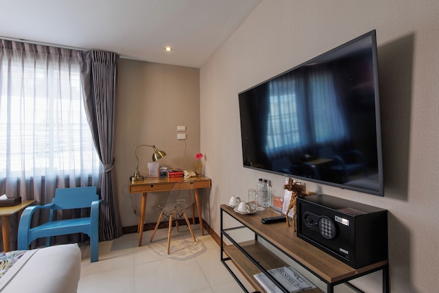 チャラ ナンバー 2 アート アンド ギャラリー ハウス