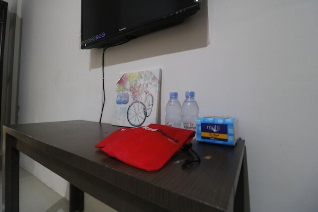 レッドドアーズ アット ジャラン クラカタウ メダン