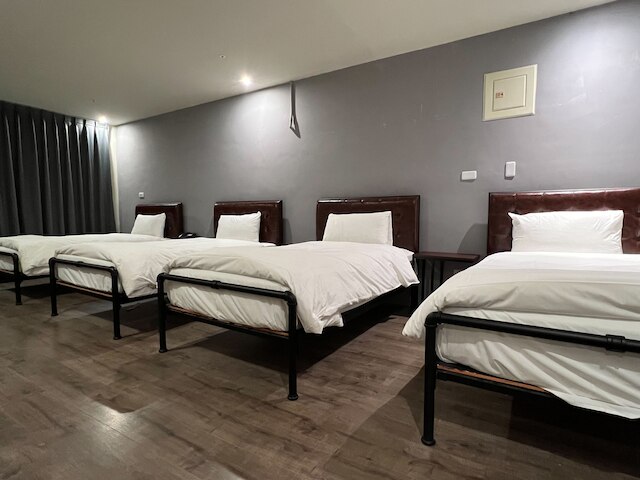 チャオ ティエン ホステル (朝圣行旅)