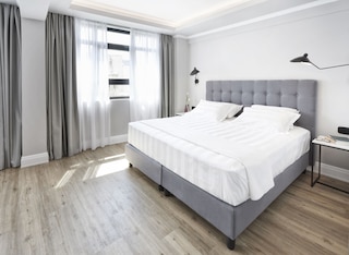 ザ アーティスト アテネ