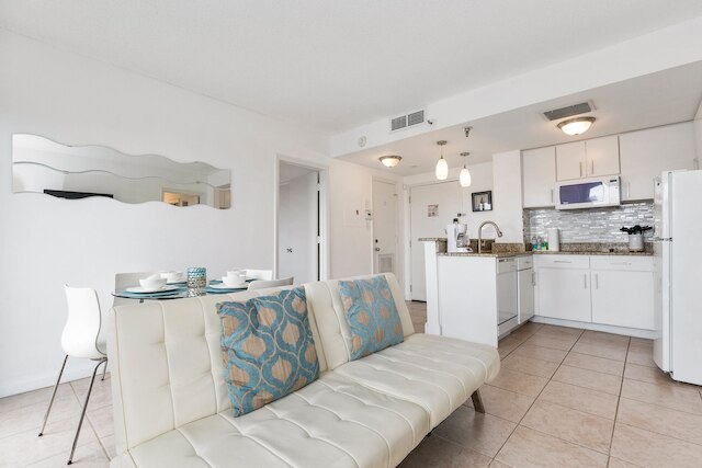 ヴィラ ヤマギ - ザ エンクレイヴ ホテル & スイーツ