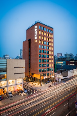 パティオ 7 ホテル