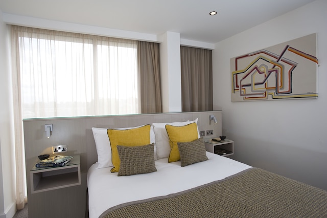 ザ ローズベリー バイ スーパーシティ アパートホテルズ