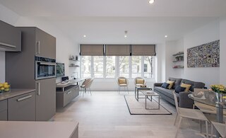 ザ ローズベリー バイ スーパーシティ アパートホテルズ