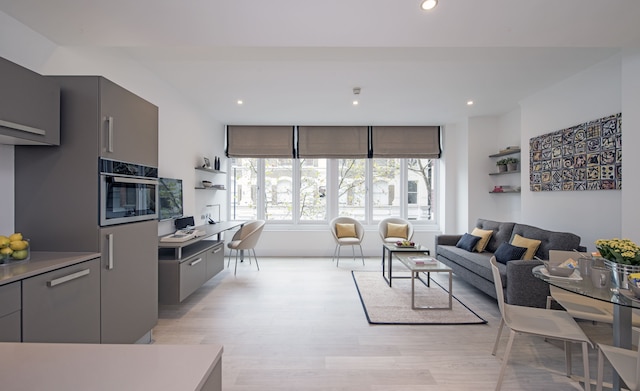 ザ ローズベリー バイ スーパーシティ アパートホテルズ