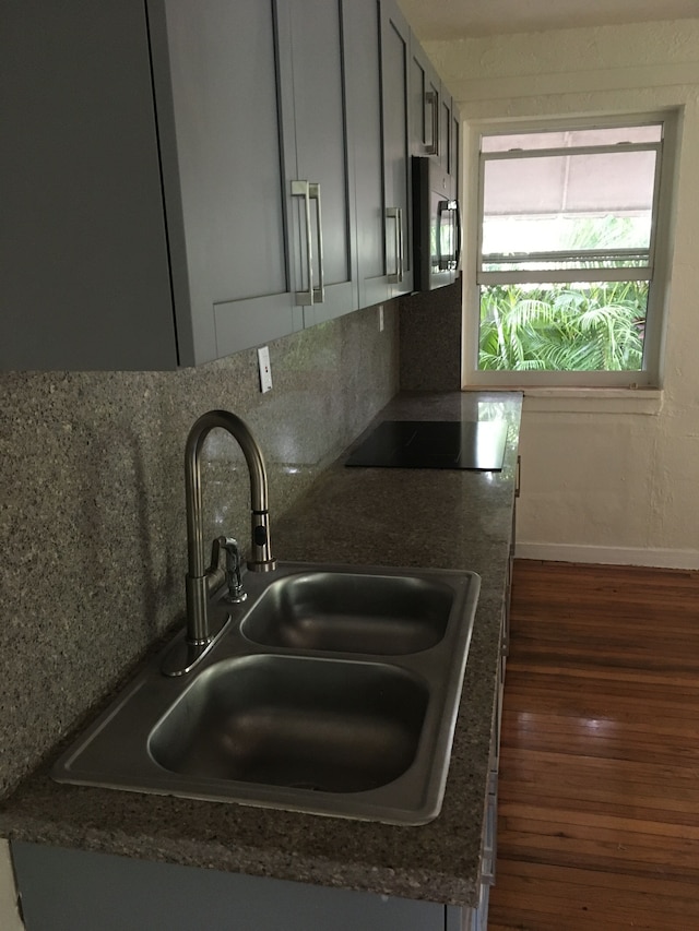 トロピカル チャーマー コーラル ゲーブルズ アパートメント