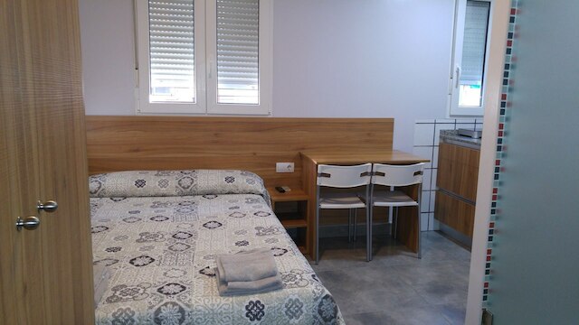 ホスタル ウセラ