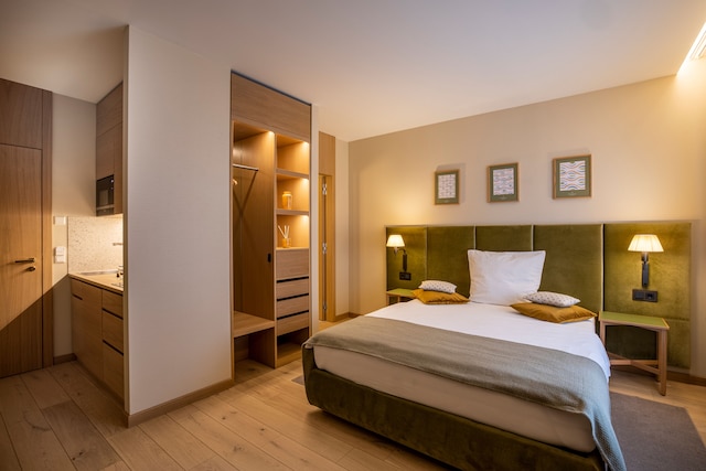 ワン ババリア ホームズ