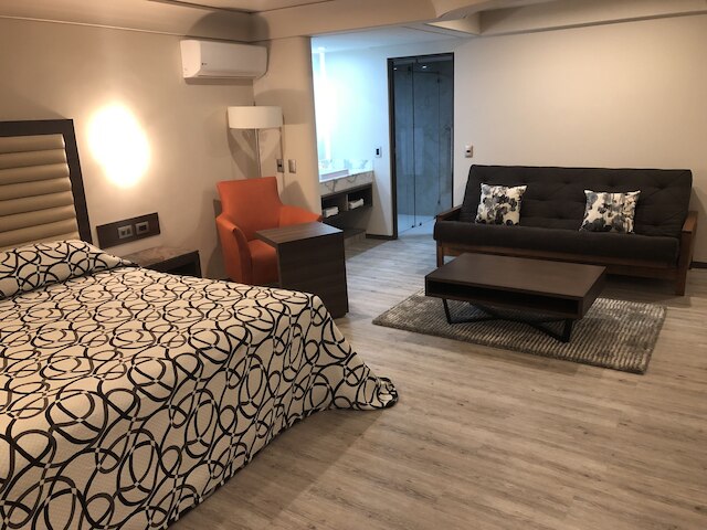 エコノ エクスプレス ホテル