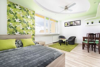 アパートメント プウォツカ 4