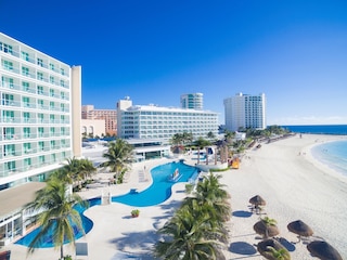 クリスタル カンクン オール インクルーシブ