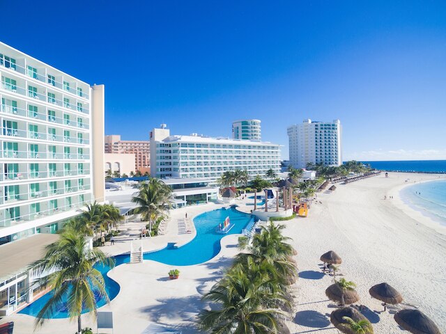 クリスタル カンクン オール インクルーシブ