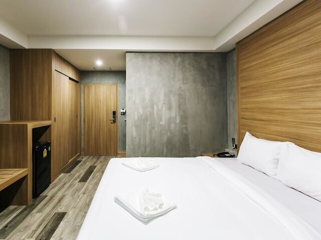 ハッピー ボウ ジョムティエン ゲストハウス