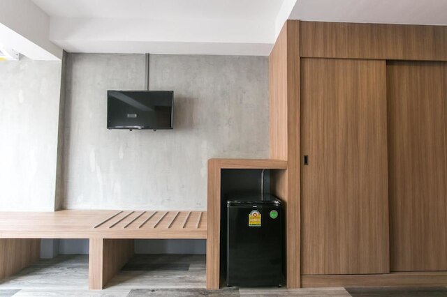 ハッピー ボウ ジョムティエン ゲストハウス