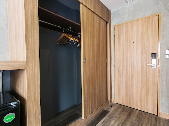 ハッピー ボウ ジョムティエン ゲストハウス