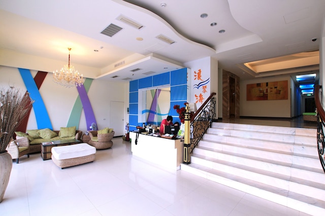 ラン チン ハイ イン (浪琴海渡假旅馆)