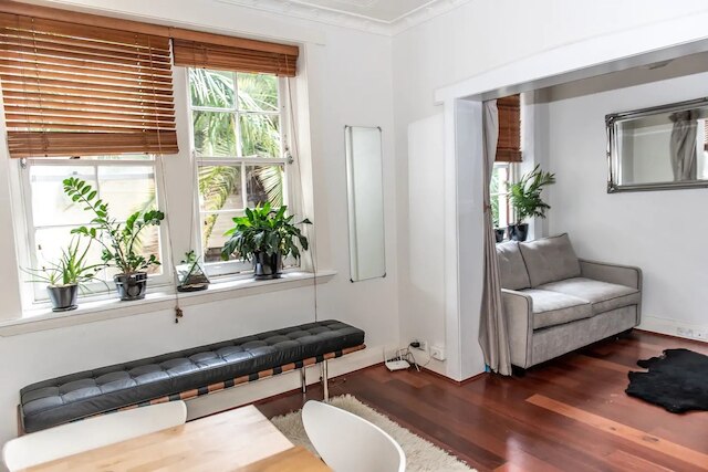 シック クワイエット アパートメント クロース トゥ エブリーシング H404