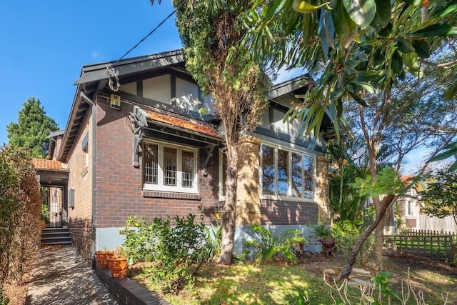 素晴らしいファミリー向けの一軒家 H406