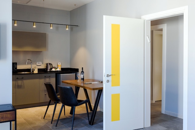 ザ ルーフ - バイ シー ランド スイーツ