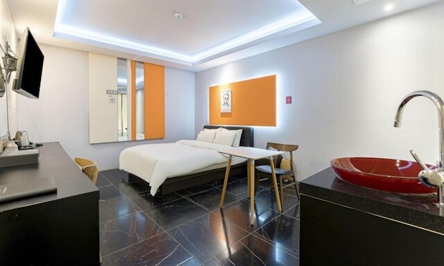 キンポ ペンタスター ホテル