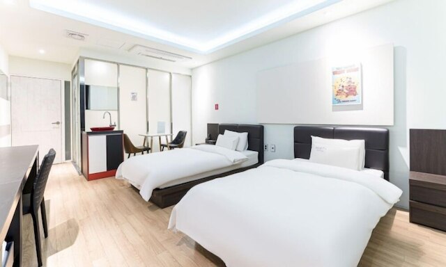 キンポ ペンタスター ホテル