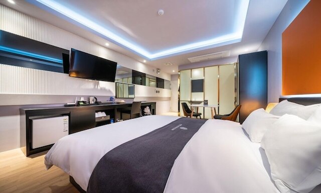 キンポ ペンタスター ホテル