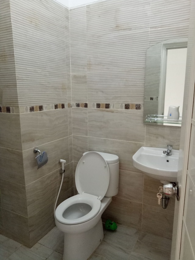 T ルームズ ホームステイ