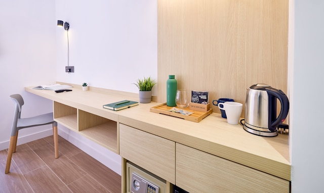 ホンコン リース ホテル (香港瑞思酒店)