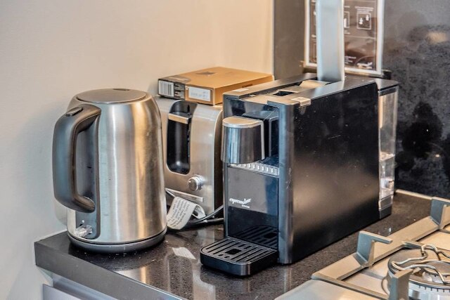 ウーバー シック ニュータウン デザイナー パッド H392