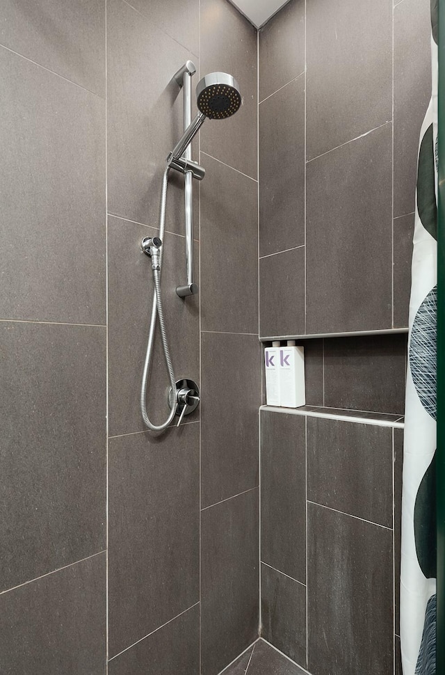 ニュータウンズ ベスト デザイナー アパートメント H395