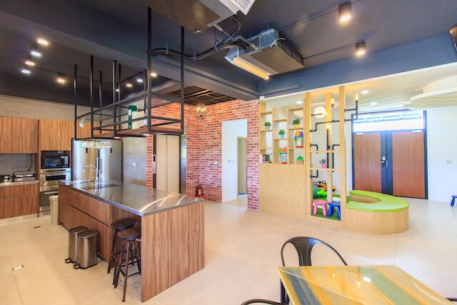 プラム フォレスト