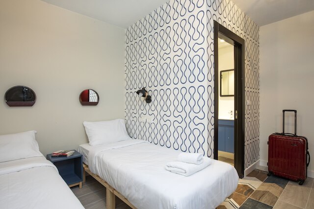 ザ スポット ホステル