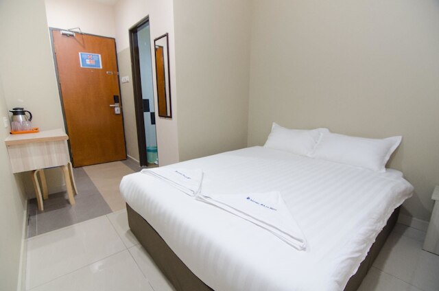 ホテル ラジャ ボット